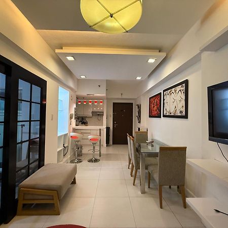 Luxury Condo At Forbeswood Parklane The Fort Bgc Makati City Exterior photo