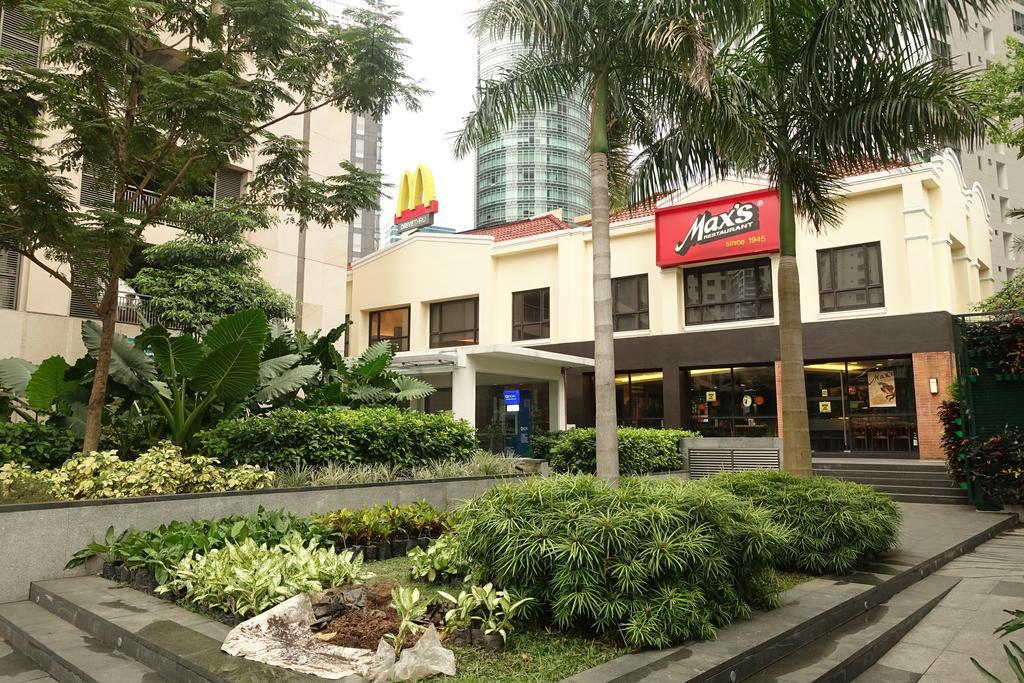 Luxury Condo At Forbeswood Parklane The Fort Bgc Makati City Exterior photo